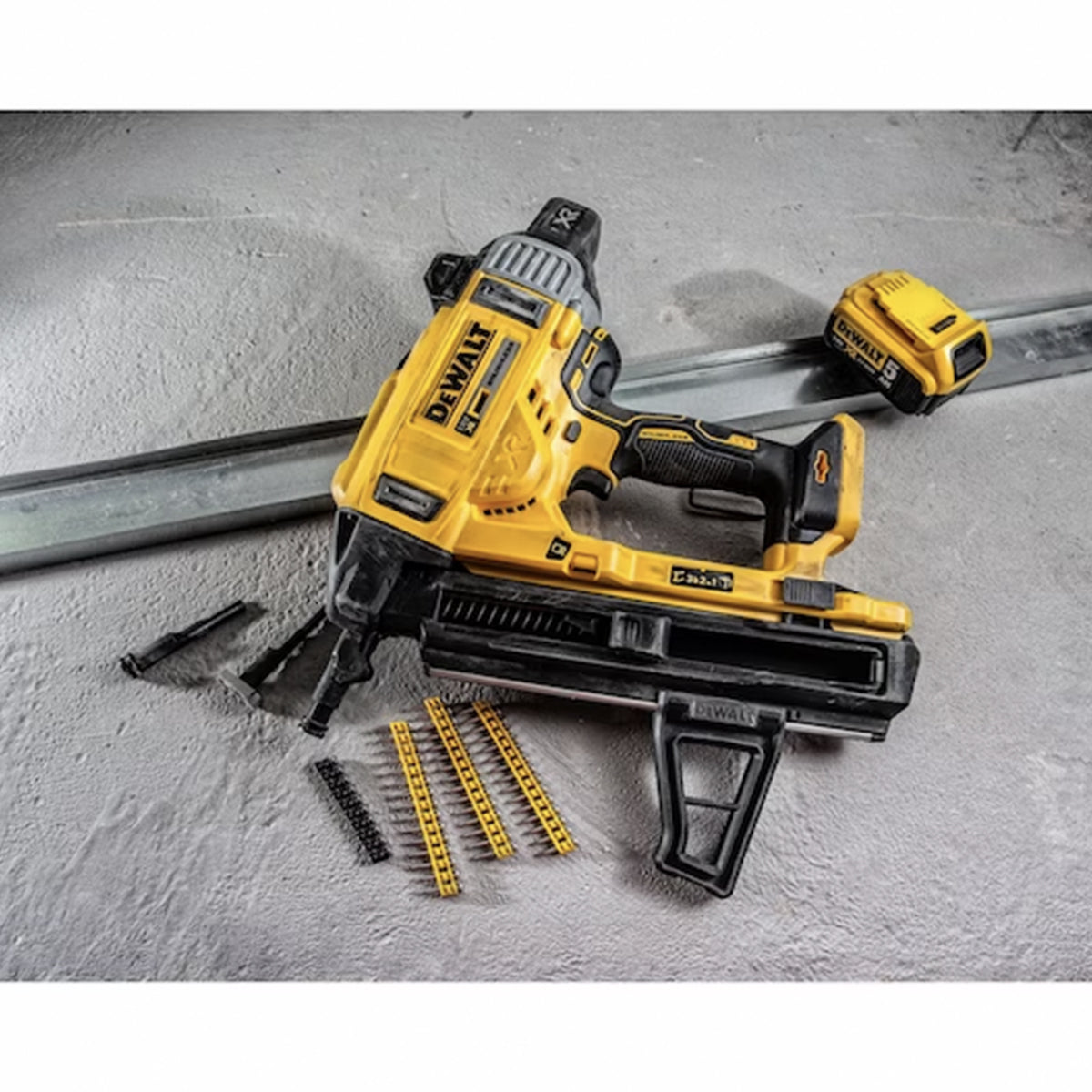 Chiodatrice per cemento 18V motore BRUSHLESS Modalità di sparo singolo e sequenziale in VALIGETTA TSTACK e ACCESSORI - DeWALT - DCN890P2-QW Chiodatrice per cemento 18V motore BRUSHLESS Modalità di sparo singolo e sequenziale in VALIGETTA TSTACK e ACCESSORI - DeWALT - DCN890P2-QW